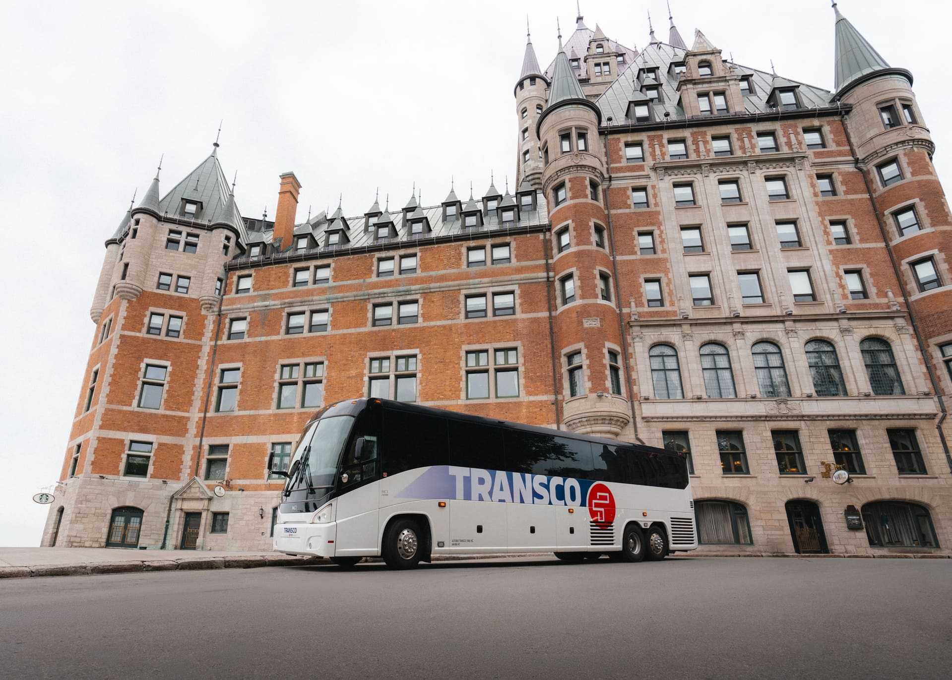 FIRST STUDENT EXPANDS OPERATIONS IN QUEBEC WITH ACQUISITION OF AUTOBUS LAVAL | Transco